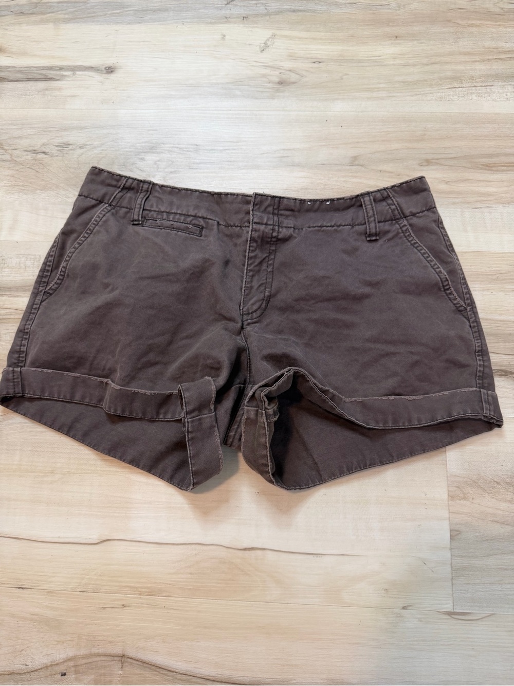Y2K Old Navy Brown Roll-Cuff Cotton Shorts